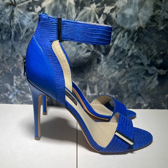 Steven Steve Madden Ankle Strep Blue Leather Snakeskin print Heels 8.5 - Picture 2 of 11